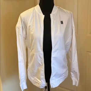 NWT Nike Femme Windbreaker Jacket